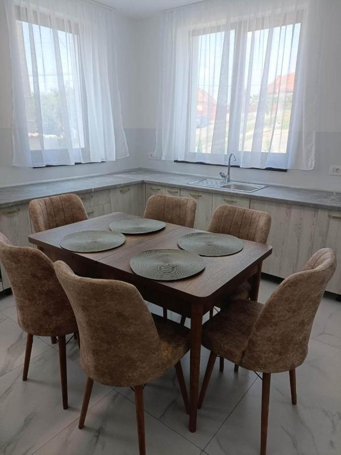 Готель Casa Venus Сінмартін Екстер'єр фото